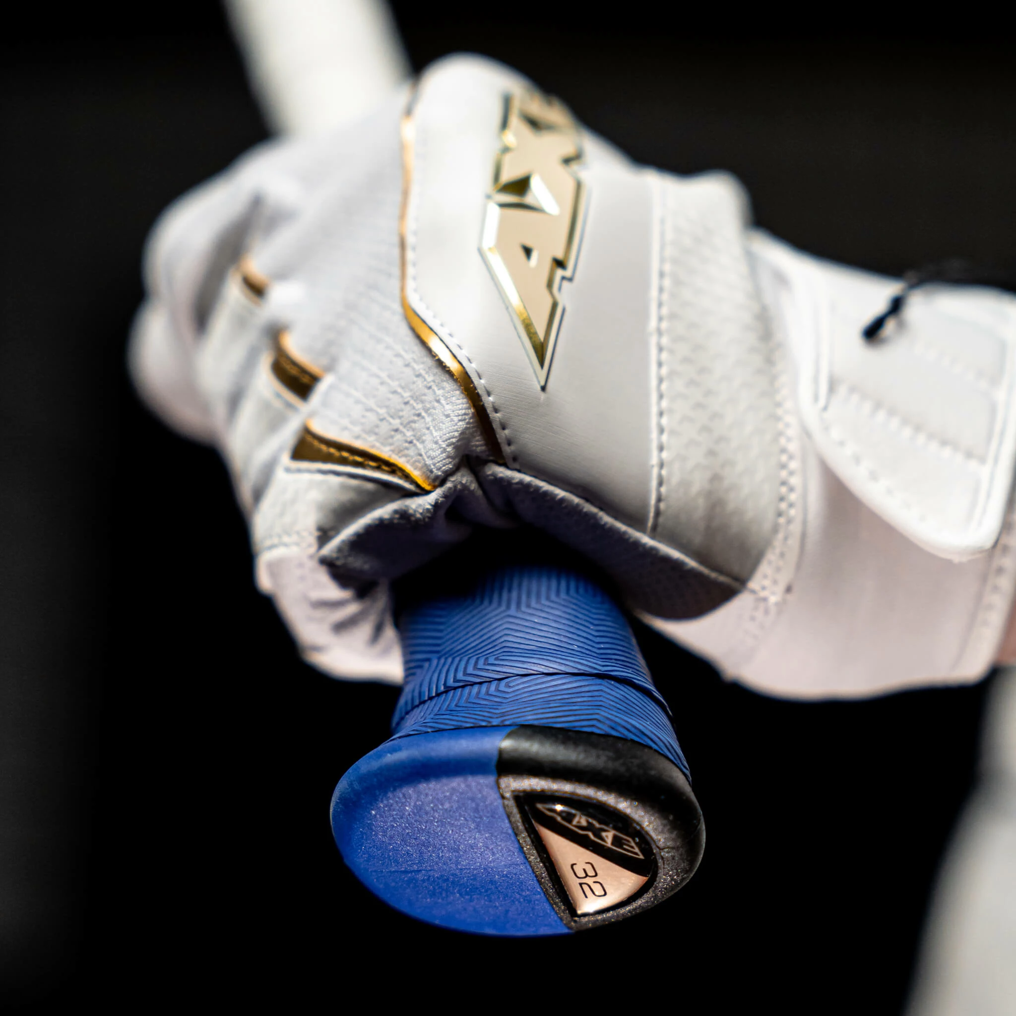 2023 AXE Avenge Pro (-8) 2 3/4" USSSA Baseball Bat: L173K 5 2023 AXE Avenge Pro (-8) 2 3/4" USSSA Baseball Bat: L173K - Image 3