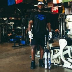 2023 Louisville Slugger Everett Williams 2.0 12" USSSA Slowpitch Softball Bat: WBL2738010 10 2023 Louisville Slugger Everett Williams 2.0 12" USSSA Slowpitch Softball Bat: WBL2738010 -Baseball Bats shop 2023 Louisville Slugger Everett Williams Pass Em Out Slowpitch Softball bat Lifestyle 3